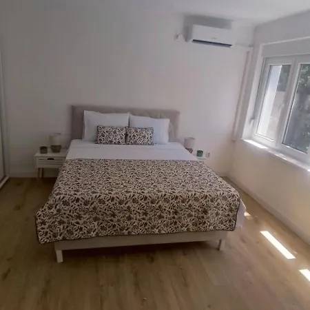 Apartmant Jagoda アパート *